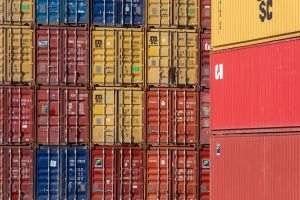 AP: Exporturile din China au încetinit în iulie, în pofida cererii robuste pentru produse de înaltă tehnologie